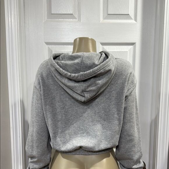 H&M Zipper Hoodie. - Picture 3 of 5